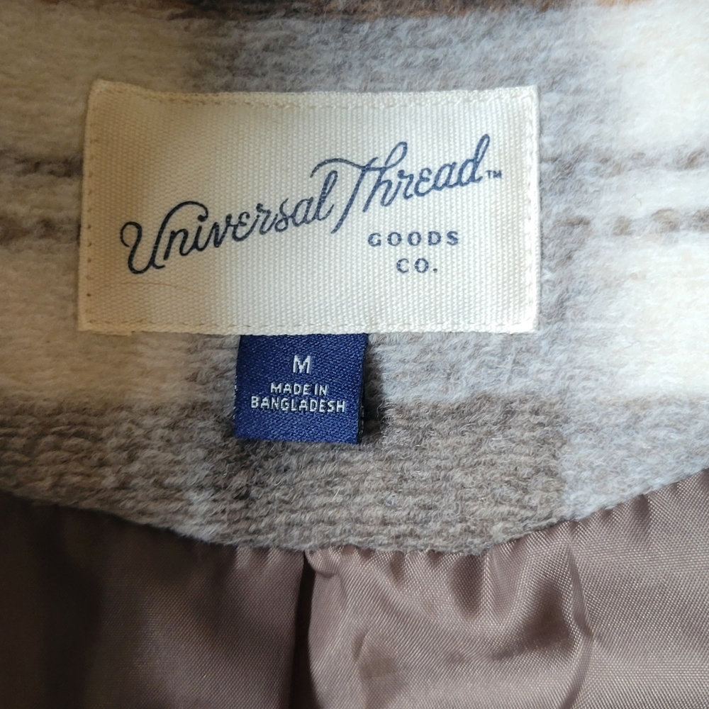 Universal Thread Oversized Shacket Medium - Picture 11 of 11